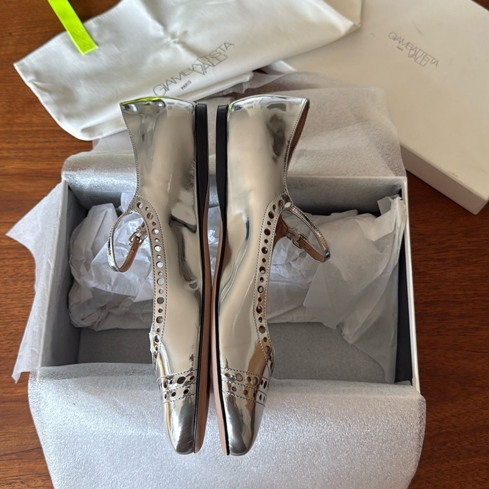 new Giambattista Valli Metallic Mary Jane Ballet Flats in Silver, size 9 - Picture 3 of 9